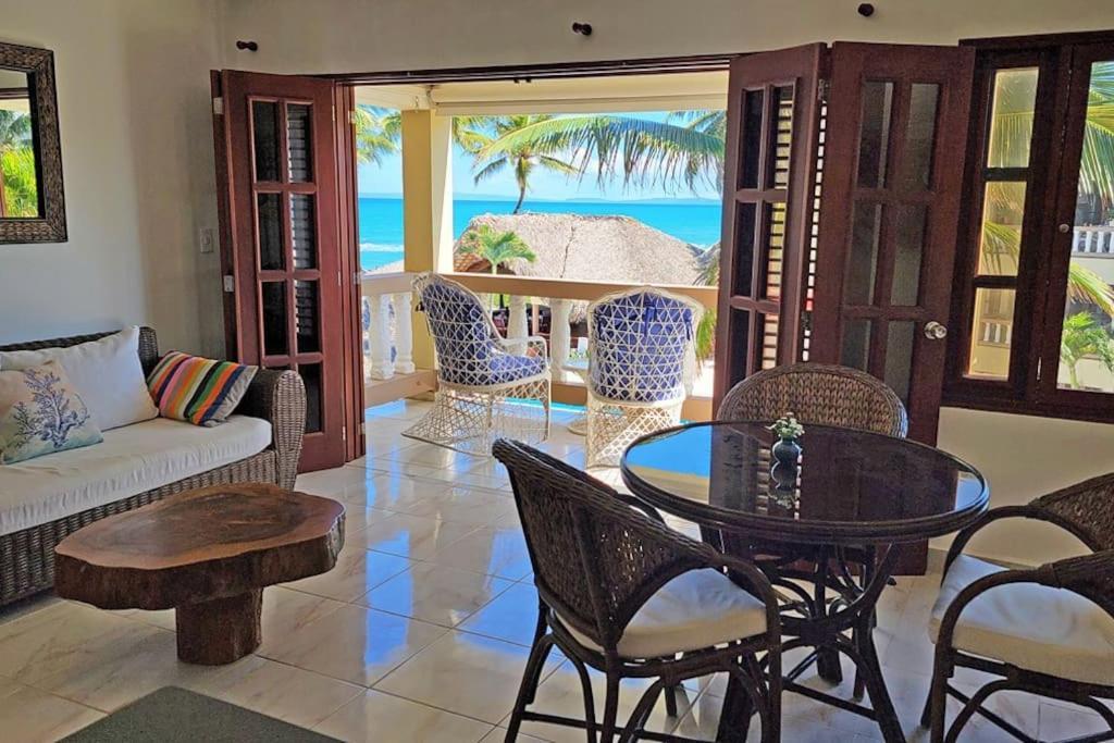 Appartamento Oceanview Penthouse On The Beach Cabarete Esterno foto