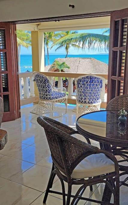 Appartamento Oceanview Penthouse On The Beach Cabarete Esterno foto